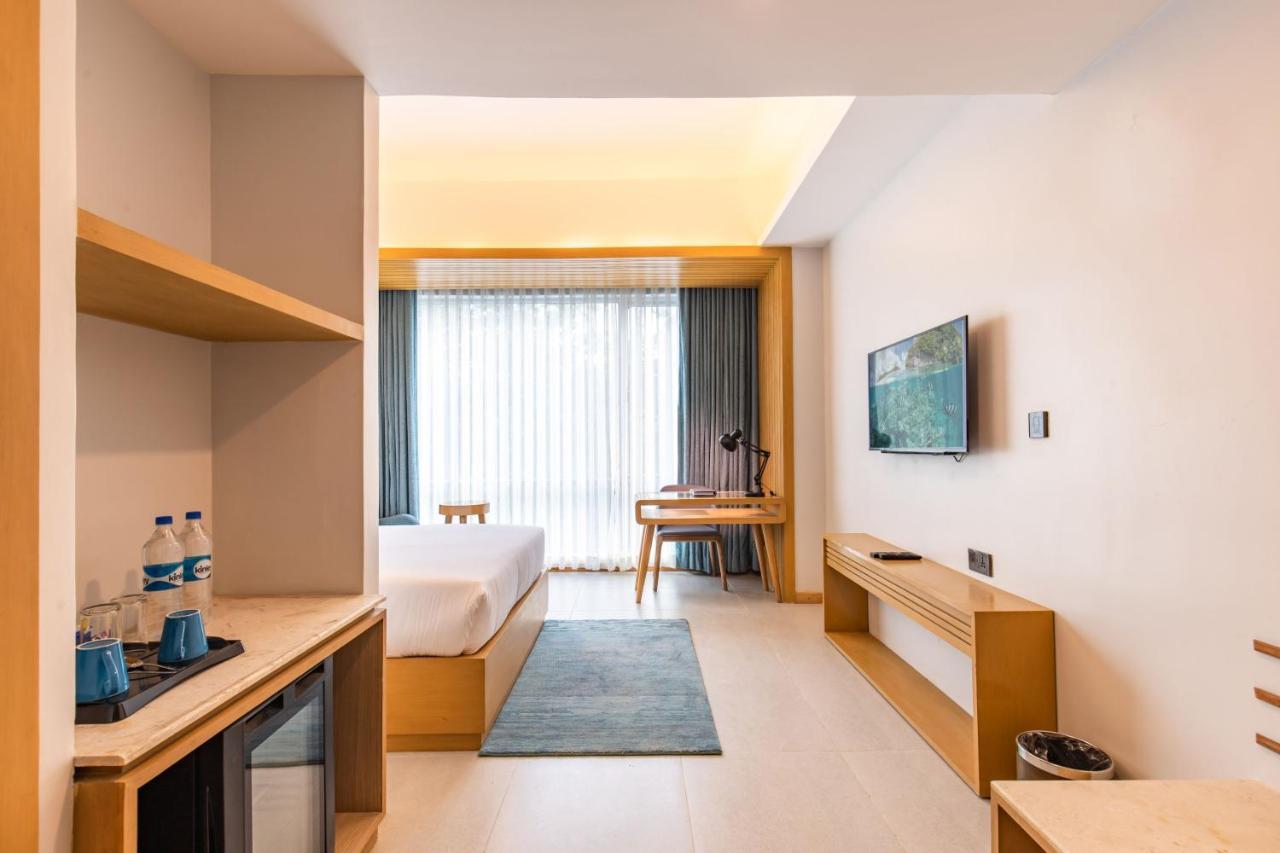 Hotel Siraichuli Читван Экстерьер фото