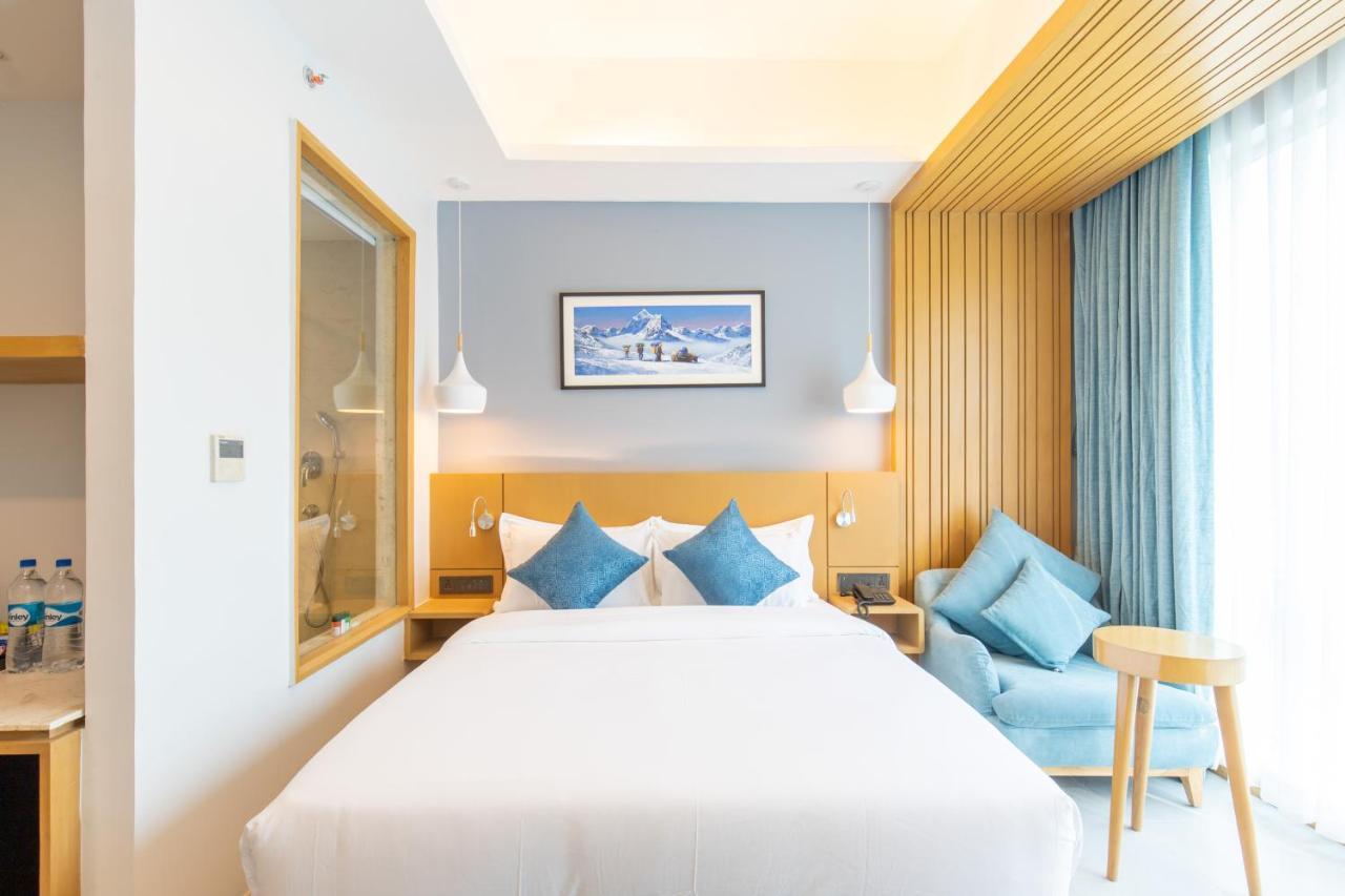 Hotel Siraichuli Читван Экстерьер фото
